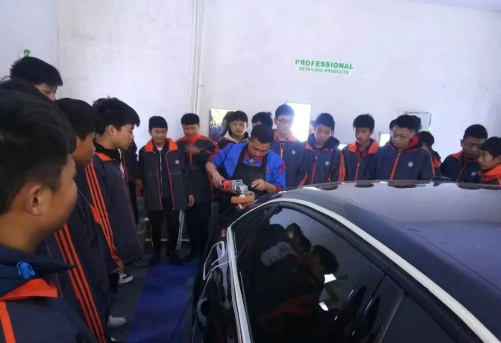 学汽车修理快速班