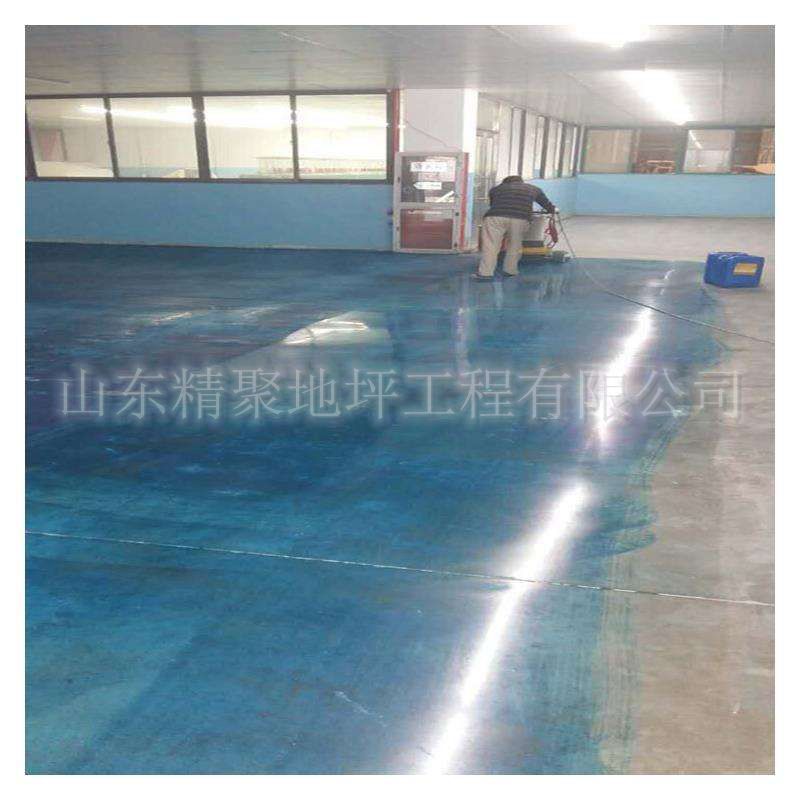 水泥自流平地坪完工特色