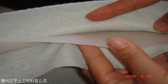 甘肃水库防渗800克两布一膜防水土工膜介绍