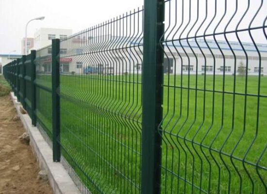 汉中市公路护栏网铁路防护栅栏价格