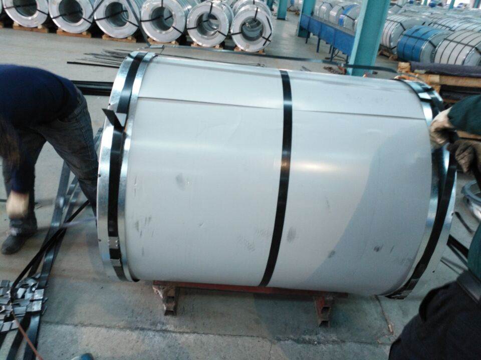 哪里有特价黄石宝钢彩涂板