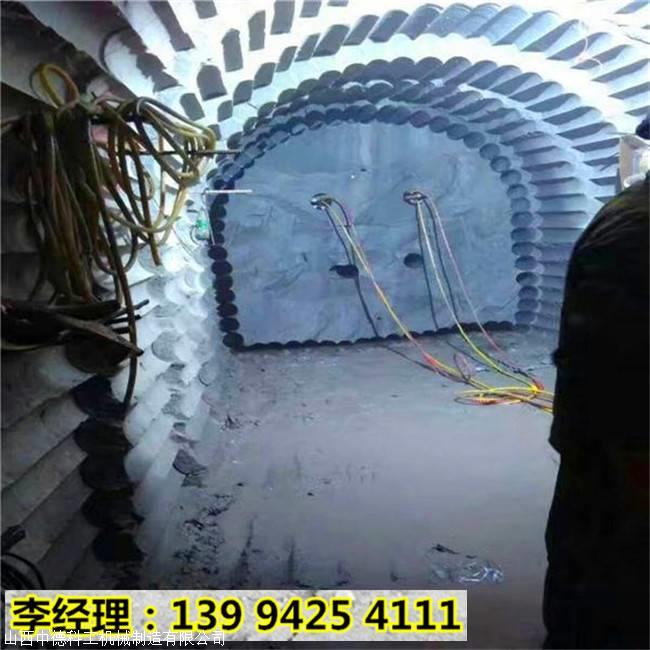 始兴石头太硬用液压劈石机这个机器开采成本