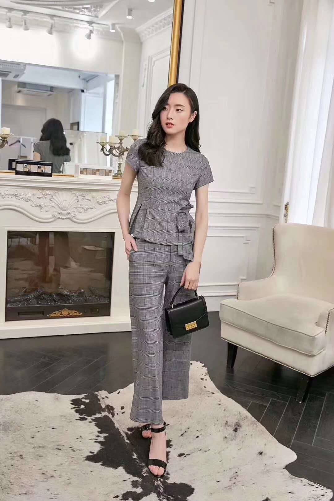 哥弟女装 产品描述广州亚衣衫服饰有限公司批发品牌折扣女装,品牌折扣