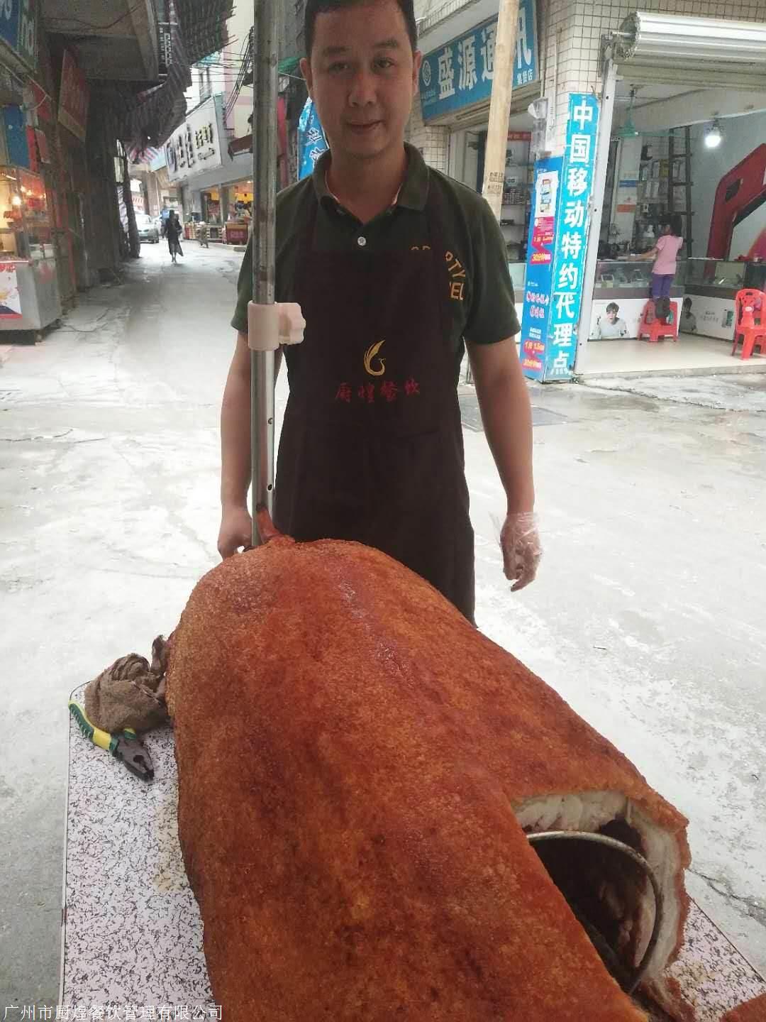 学厨师职业技能到广州厨煌,广州市厨煌餐饮管理有限公司是一家集餐饮小吃技术开发、技术培训、技术咨询、协助创业开店指导为一体的专业机构。我们师资力量雄厚,高薪聘请了国内餐饮小吃培训大师,公司先后获得全国绿色餐饮企业、中国饭店协会会员等荣誉称号,您可以放心的过来参观学习。 厨煌餐饮培训中心:联系人:李老师 厨煌餐饮培训热线+微信:网站上面(右上角) 较新优惠活动: 优惠一: 任学1项9折优惠,2项8折优惠,3项7折优惠!