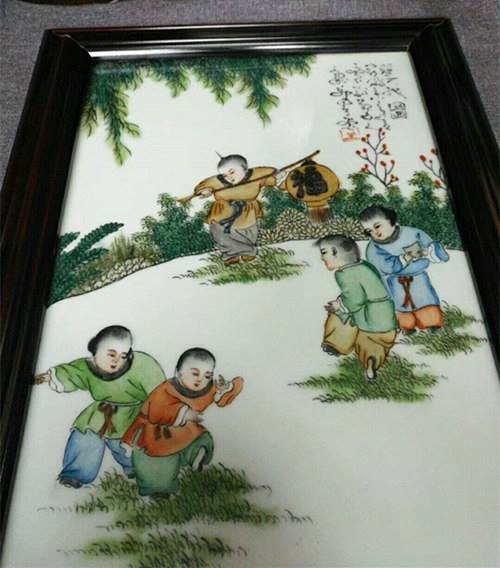 国内拍卖价高的婴戏图瓷板画