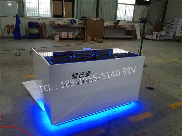 扬州江都客户推荐锁已爱尚盾智能锁展示架