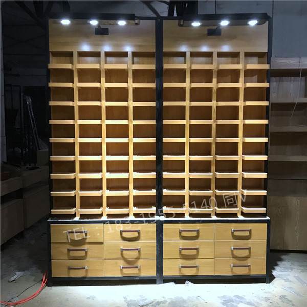 丹东gentlemonster/眼镜架子展示柜奔腾剃须刀柜