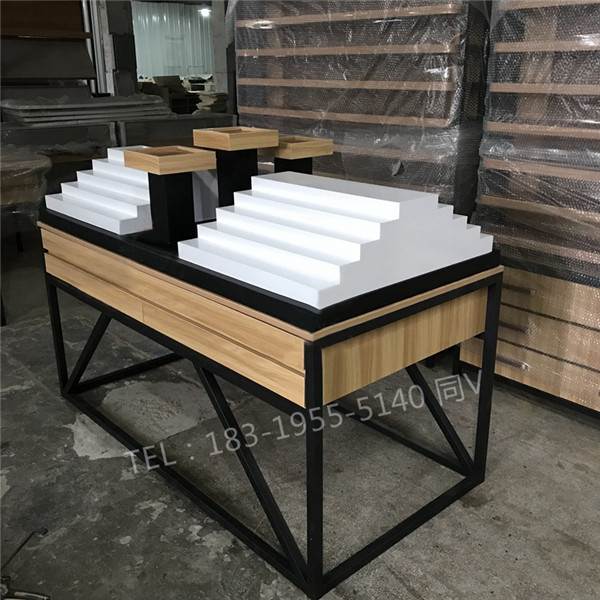 赤峰库克鲨鱼/眼镜柜批发精品样品首饰饰品柜