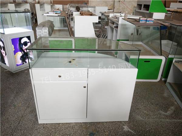 赤峰库克鲨鱼/眼镜柜批发精品样品首饰饰品柜