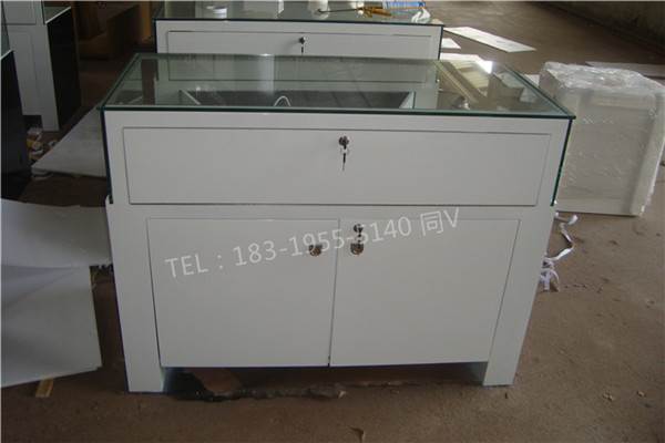 丹东gentlemonster/眼镜架子展示柜奔腾剃须刀柜