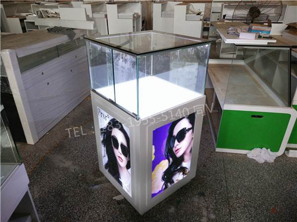广西来宾眼镜店柜台/近视眼镜展柜陈列货架哪里有做厂家