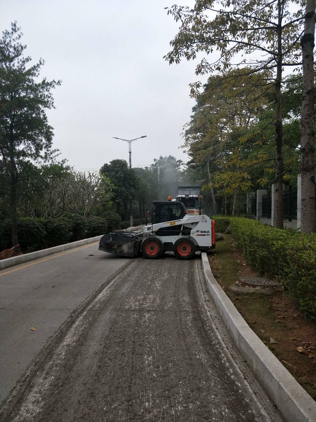 东莞沥青路面铣刨摊铺施工深圳沥青路面施工深圳永盛工程建设