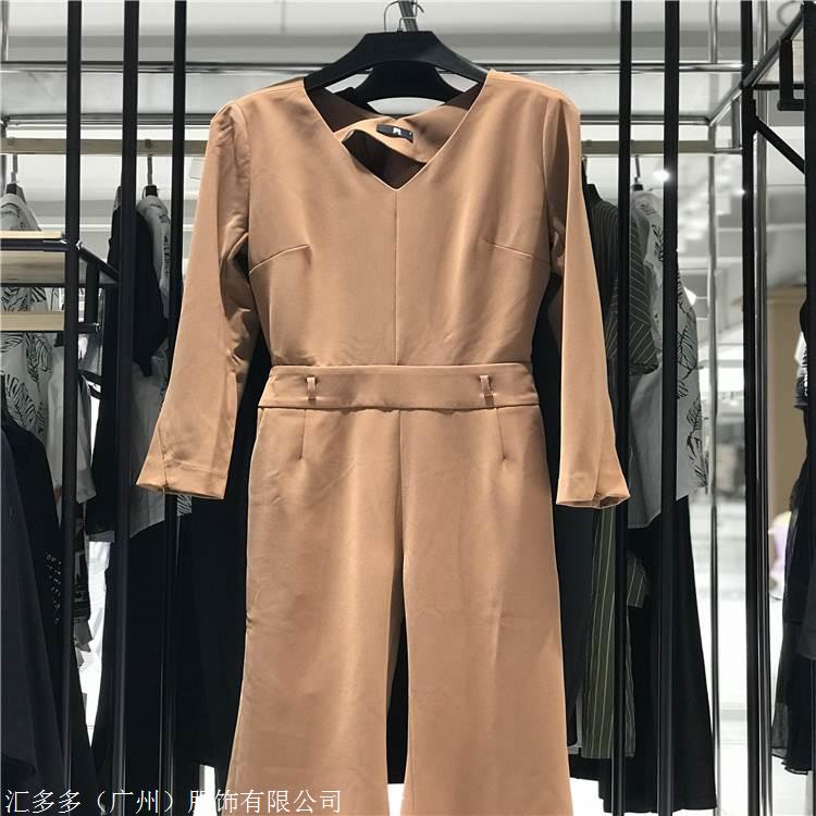 2.品牌女装青像品牌折扣女装货源