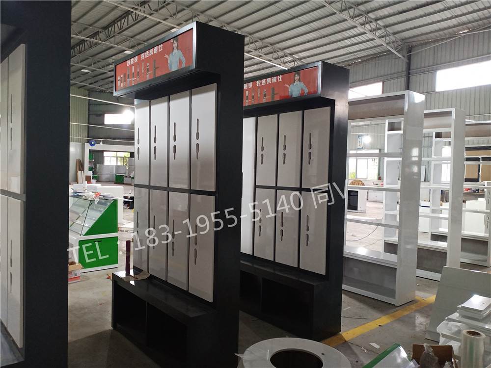 丽江定做ZUCON德施曼智能锁展示