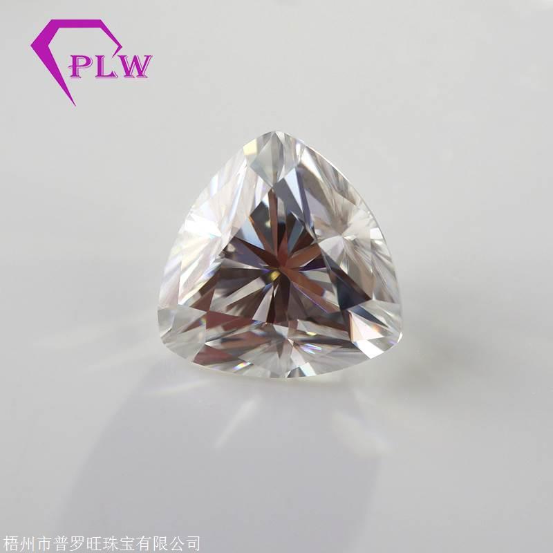廠家批發(fā) 異形DEF色肥三角莫桑鉆裸石 合成鉆石 異形莫桑石厘石