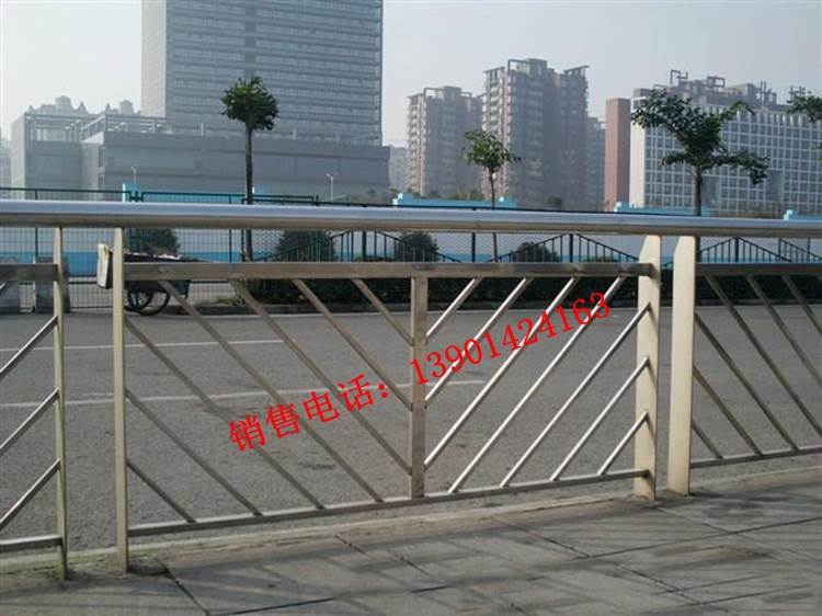 江苏304不锈钢护栏厂家_泰州市佳孚不锈钢制品有限公司