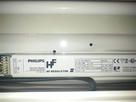 飛利浦調光鎮流器HF-R 2 14-35W TL5 EII