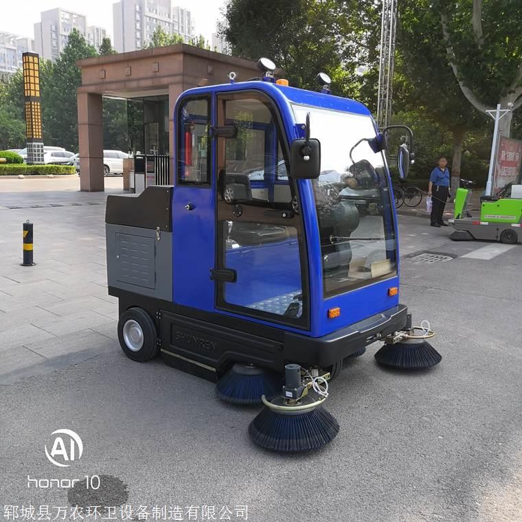 道路清扫车多少钱一辆