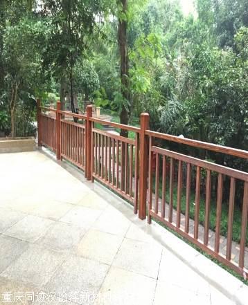 景区防腐木色铝合金栏杆，木纹色金属栏杆，铝合金河滨护栏缩略图