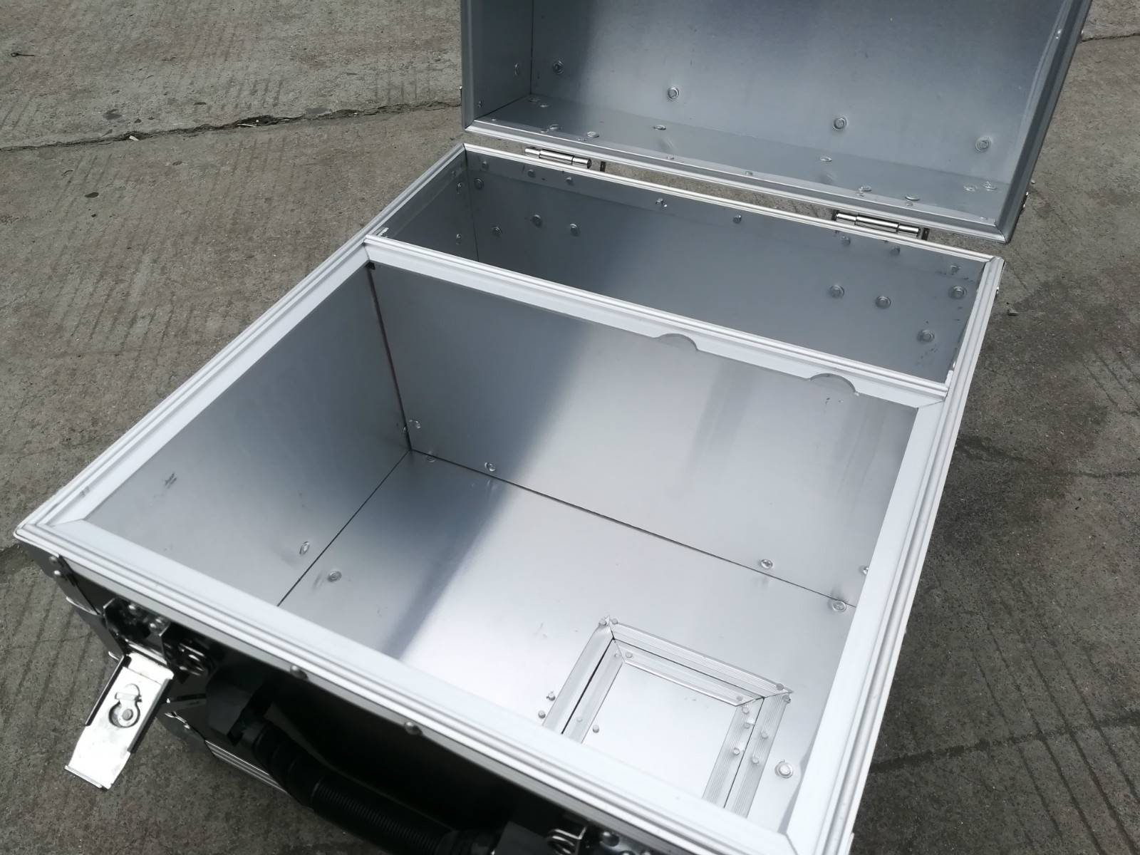 上海铝箱铝合金箱电气测试机箱02