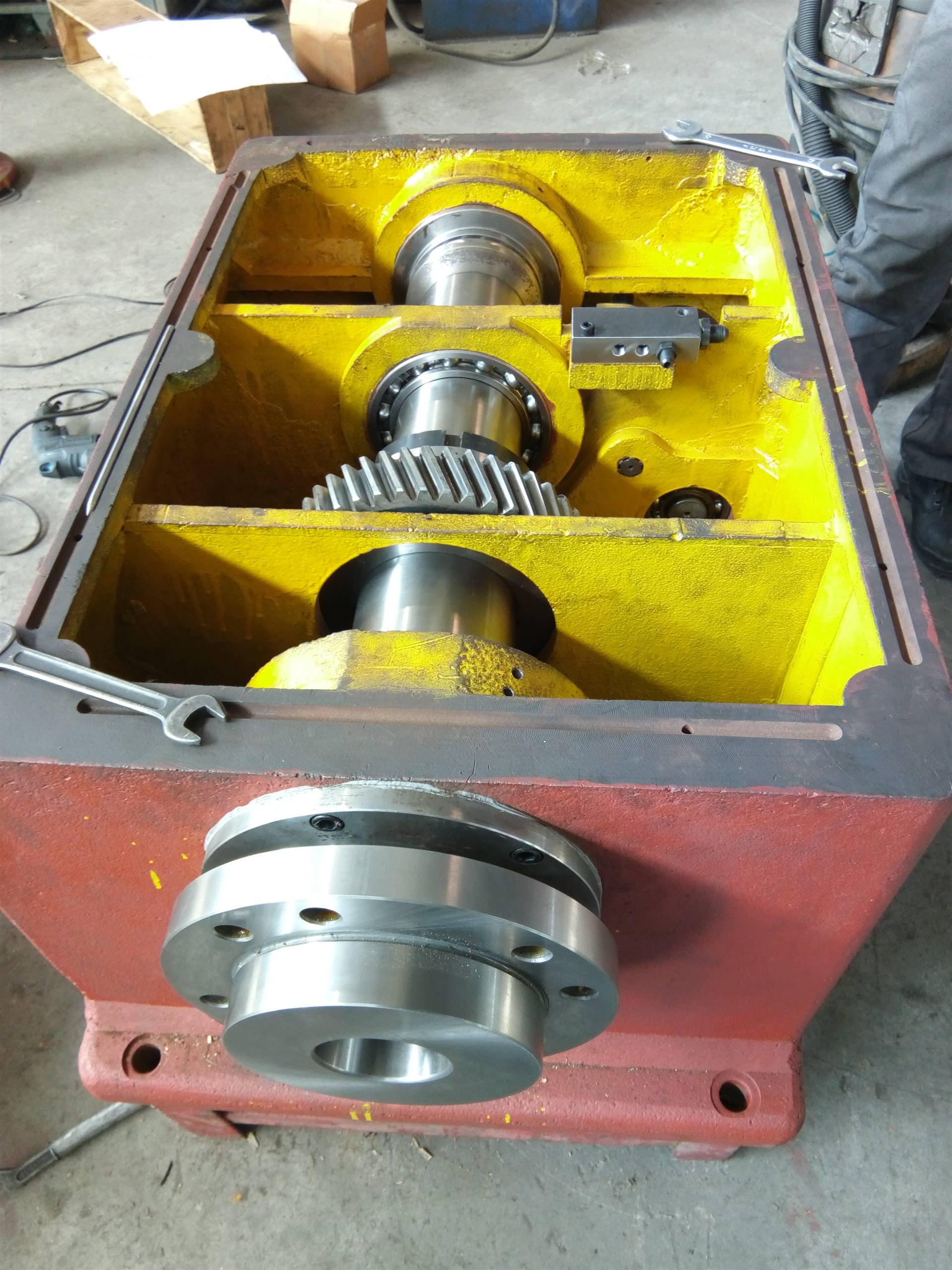 瑞丰t2120床头箱图片_高清图-德州市瑞丰机床有限公司-搜了网