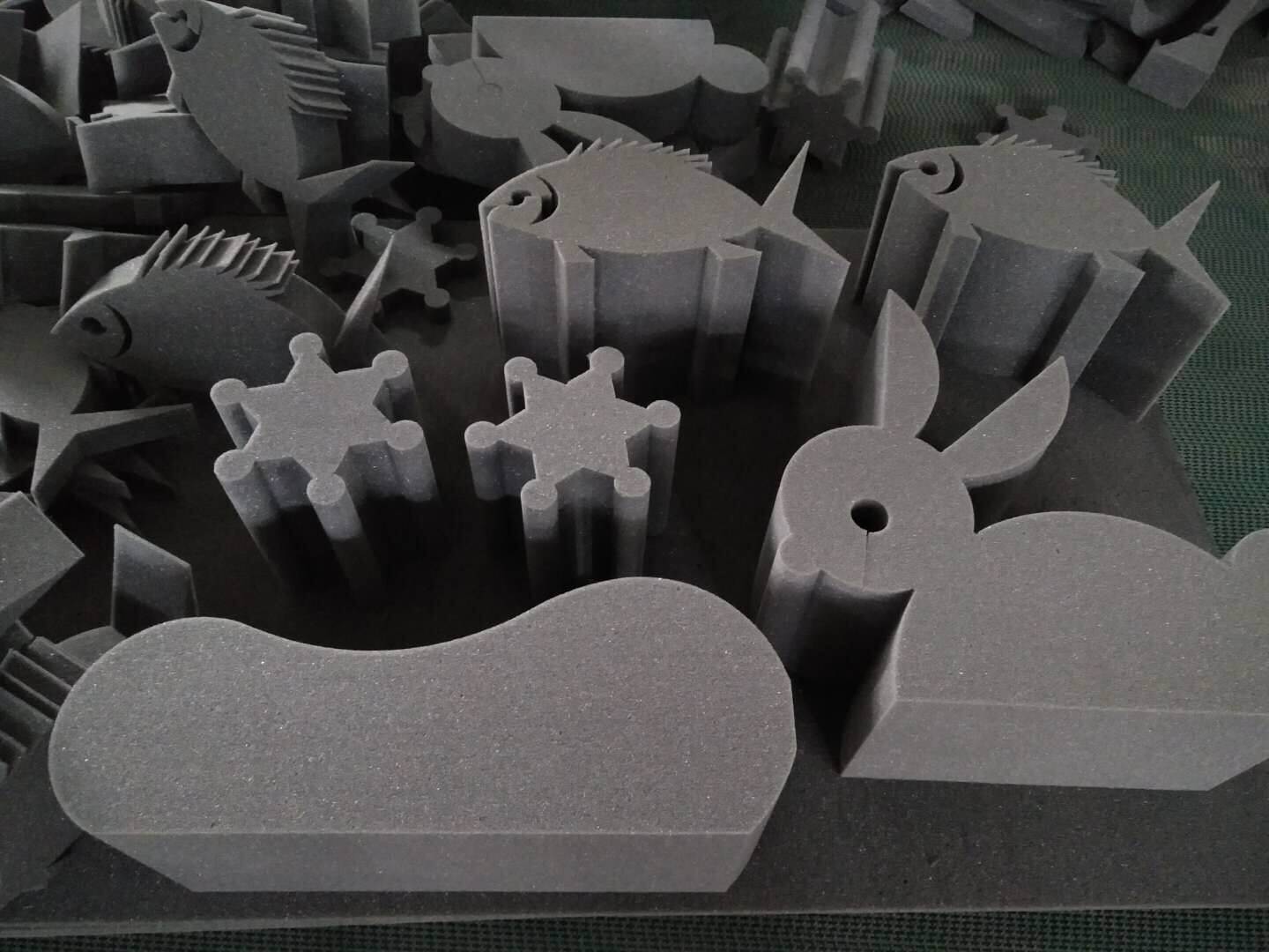 恒翔海绵包装仿形异形切割机 海绵床垫异形切割机 海绵异形切割机