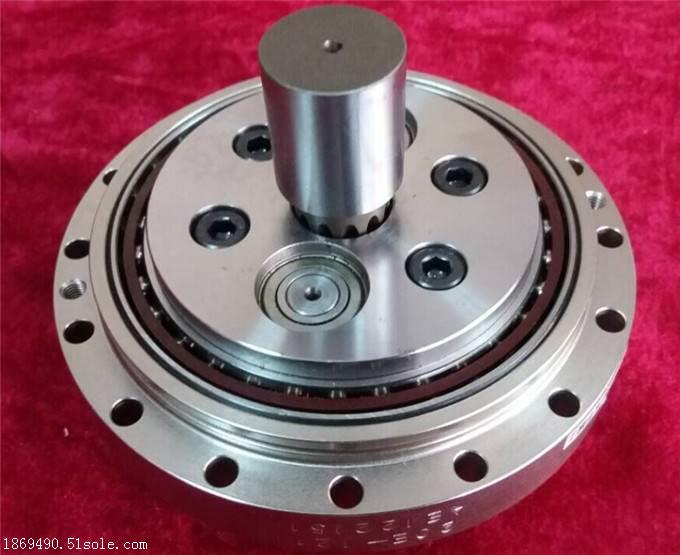 减速机与滚筒的安装方法（皮带滚筒减速机正确安装方法）