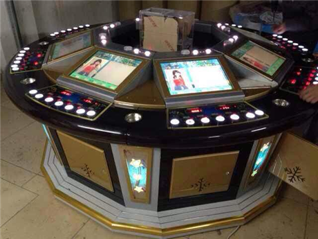 大型游戏机扑克机图片