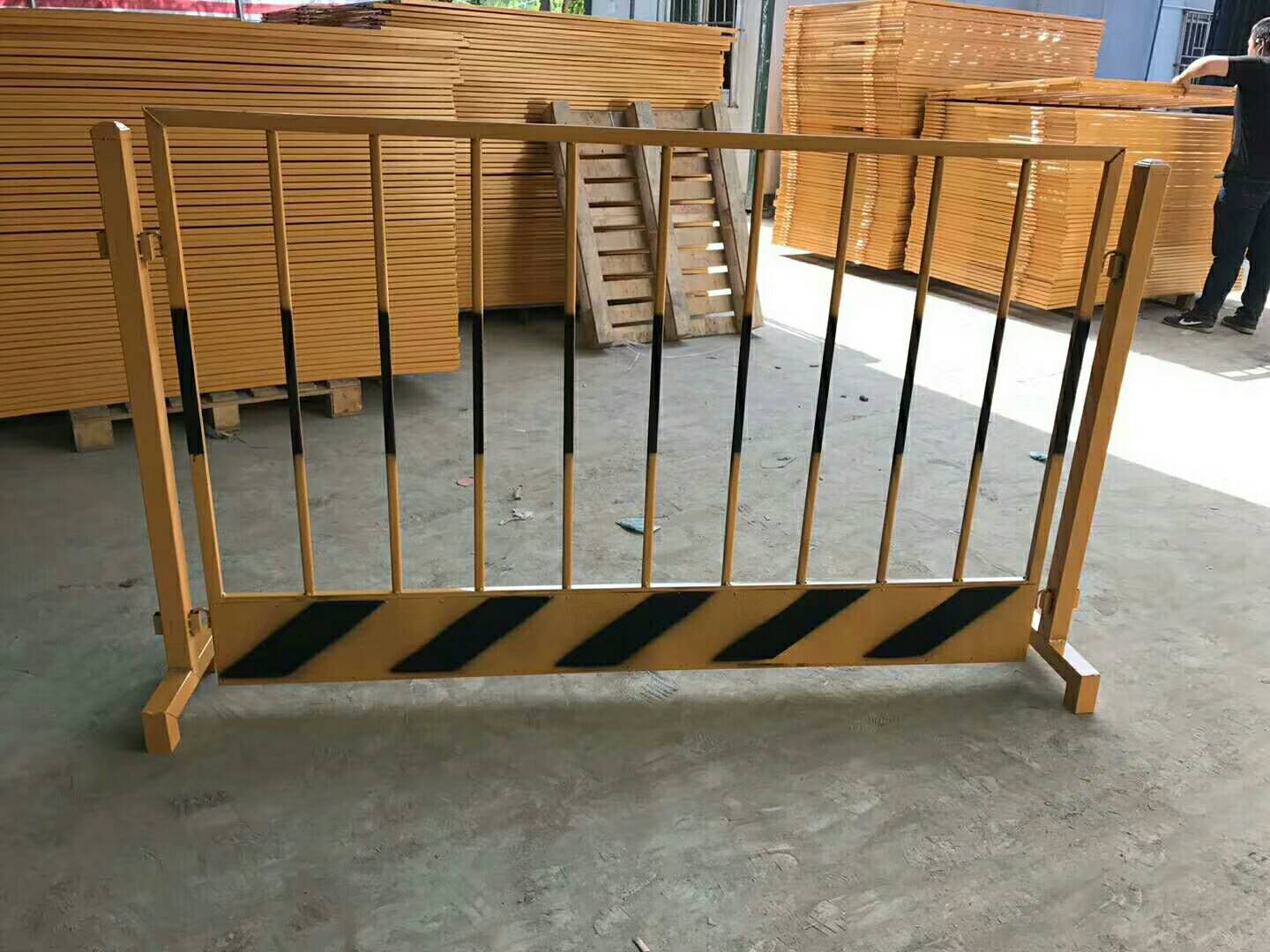 道路施工护栏道路基坑护栏2米长护栏观澜