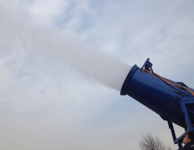 山东济南除尘喷雾炮人工造雾专用除尘