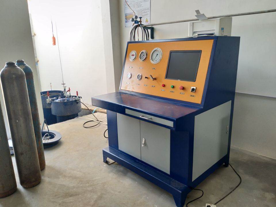 外测法水压试验机