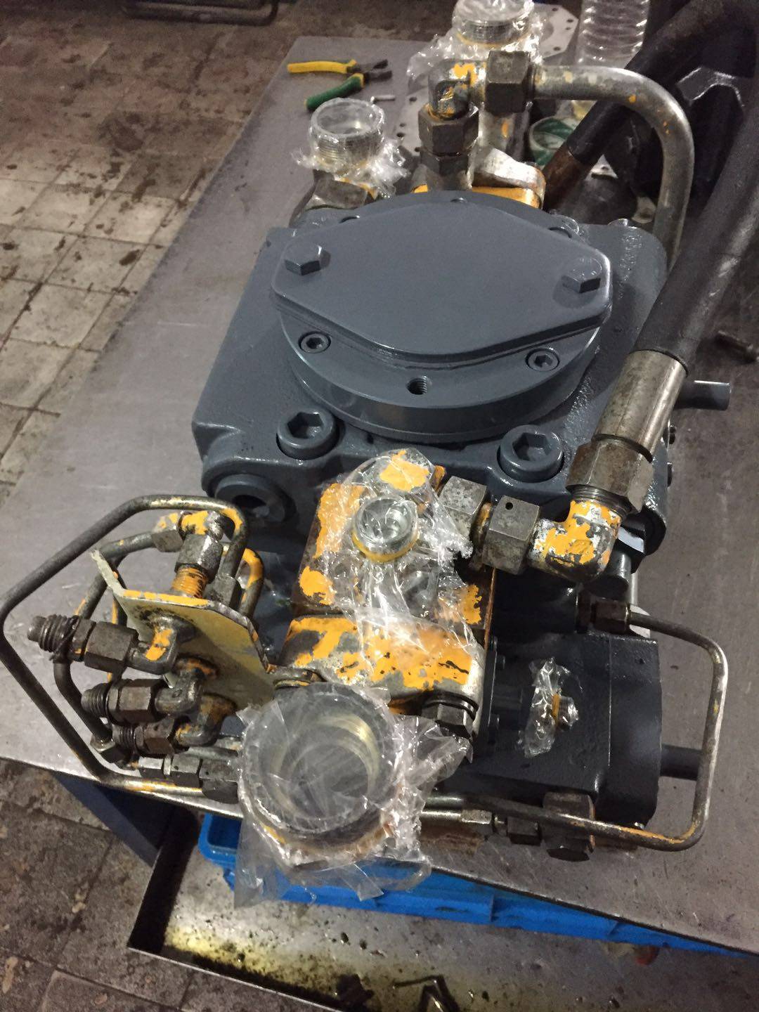 上海专业维修大象a4vg180液压泵