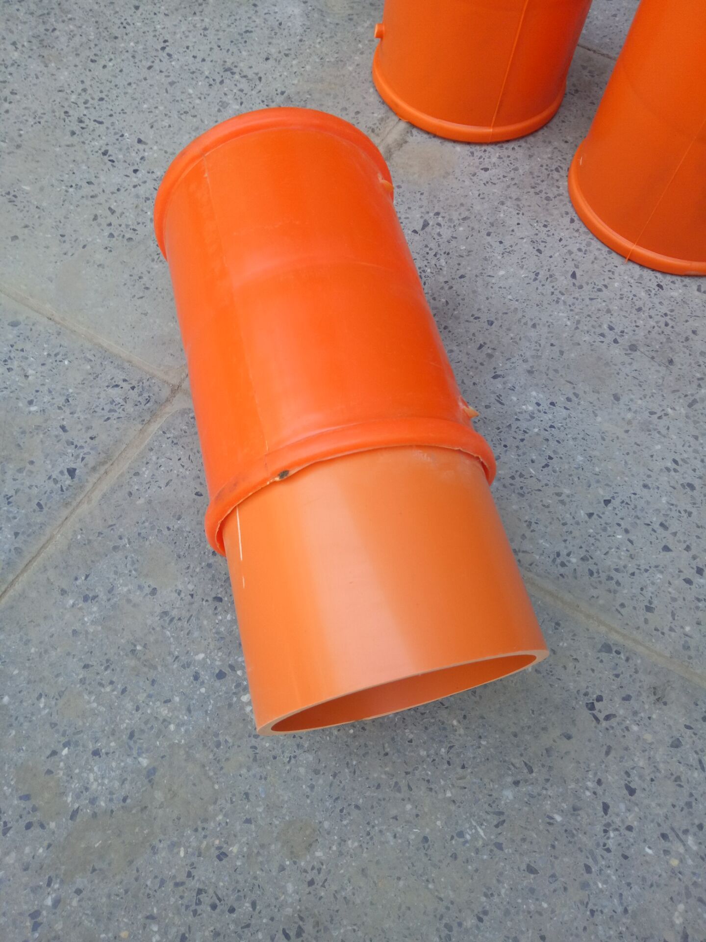 电力管管接头是一种改性的具有特殊性能的pvc管材,主要用于电力电缆