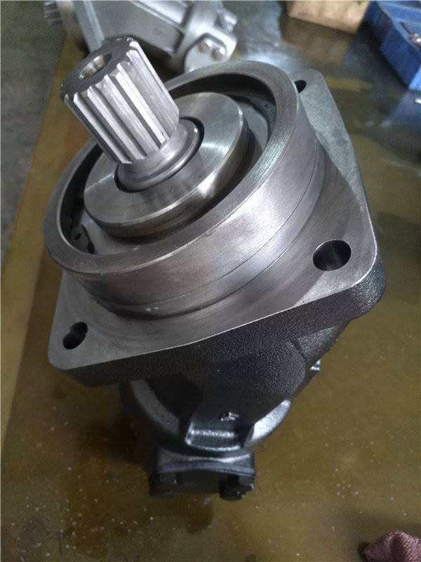 英格索兰压路机行走泵