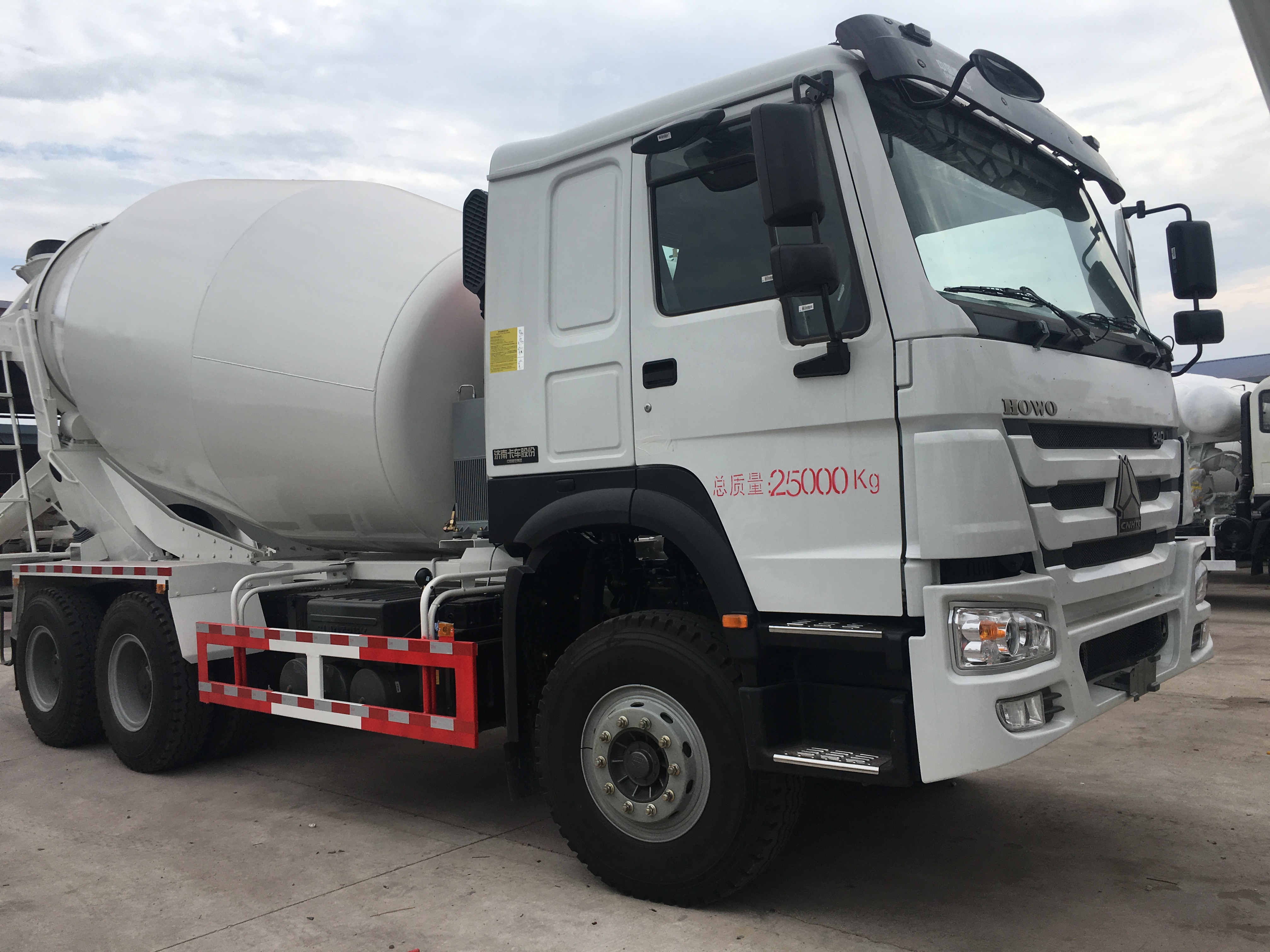 14方搅拌车超低价