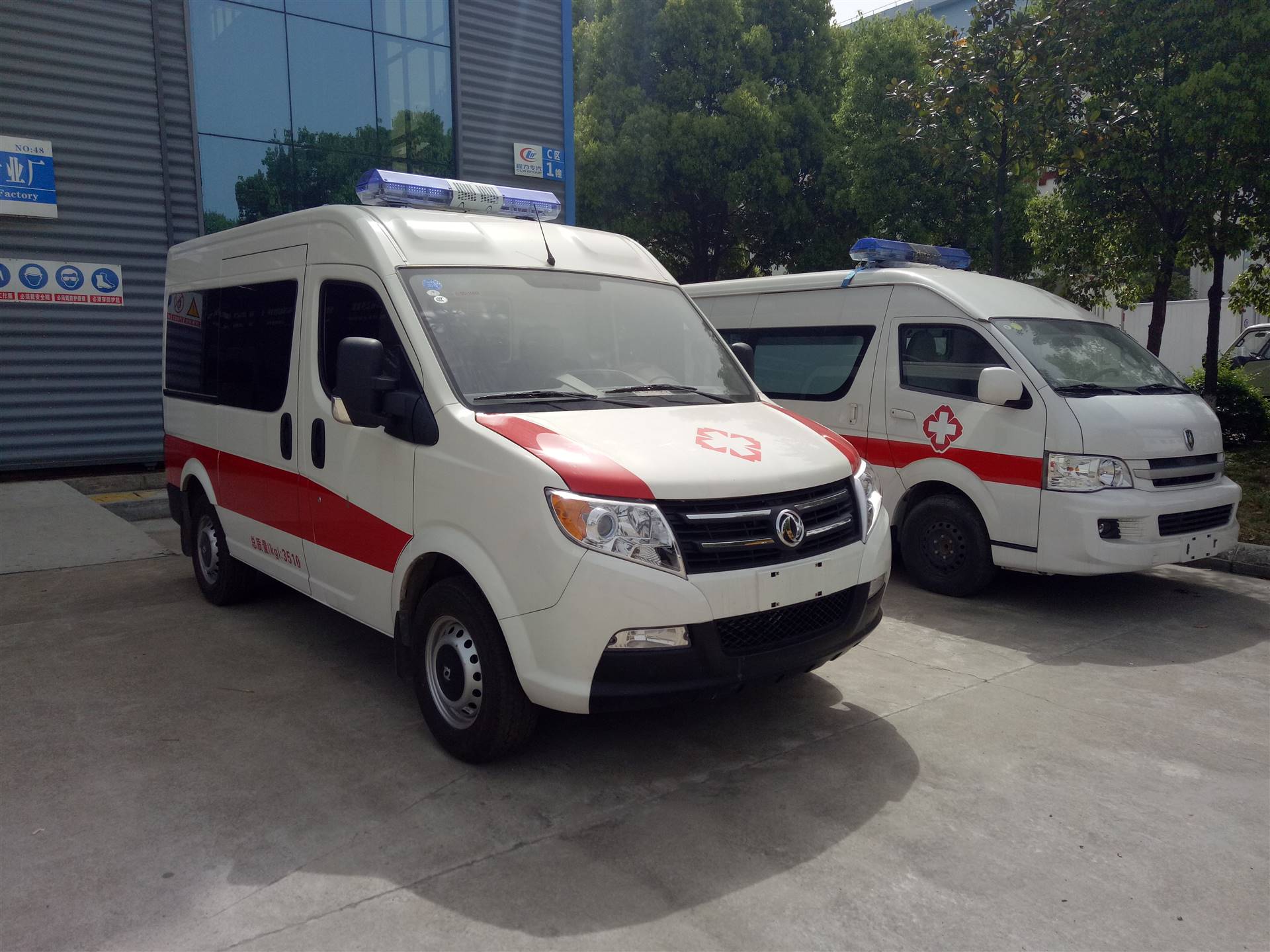 东风御风救护车 湖北随州救护车厂家直销 救护车产品大全