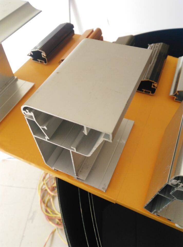 无边拉布灯箱铝型材直供信誉保证