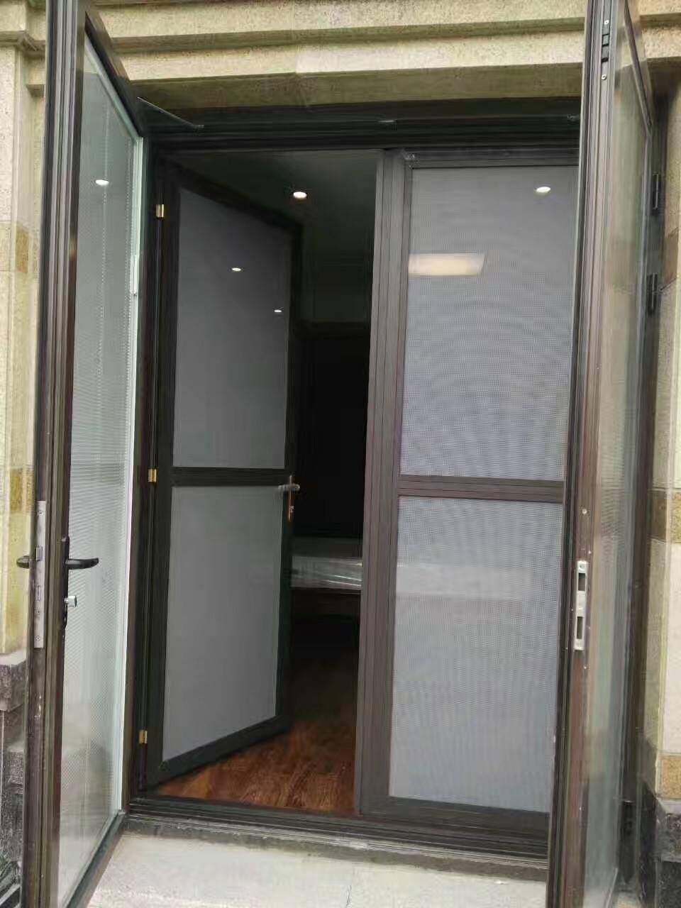 镇江众冉纱窗 金刚网纱窗 隐形防护网 镇江众冉门窗