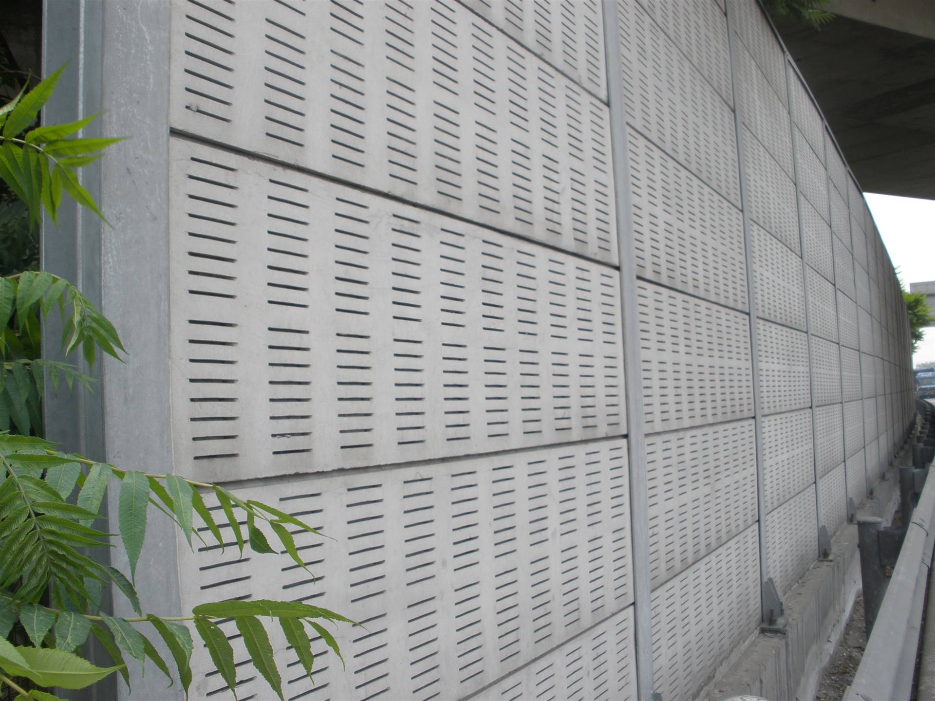 九德穿孔吸音板特点用途厂家介绍