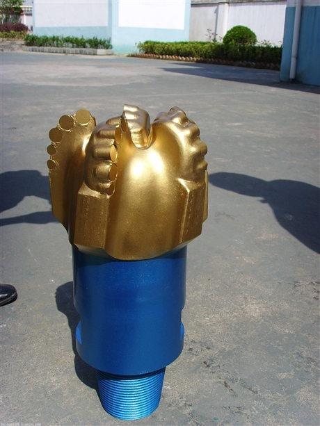 钻鹅卵石岩层三牙轮钻头佰纳斯矿用钻头煤田勘探