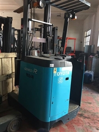 供应丰田电瓶叉车二手丰田电动叉车