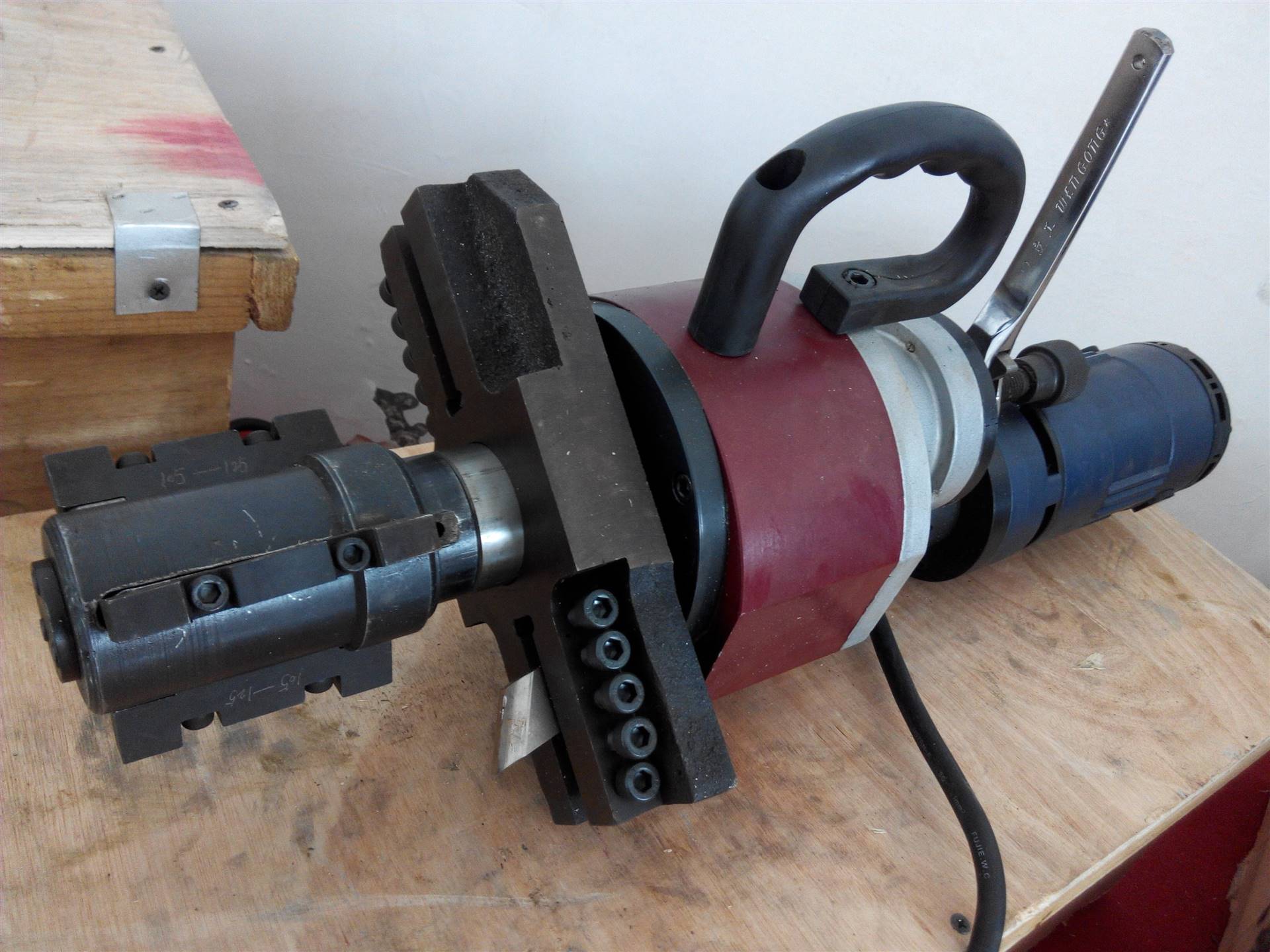 快速钢板倒角机dc200手提式金属坡口机鼎诚手拿式钢板坡口机电