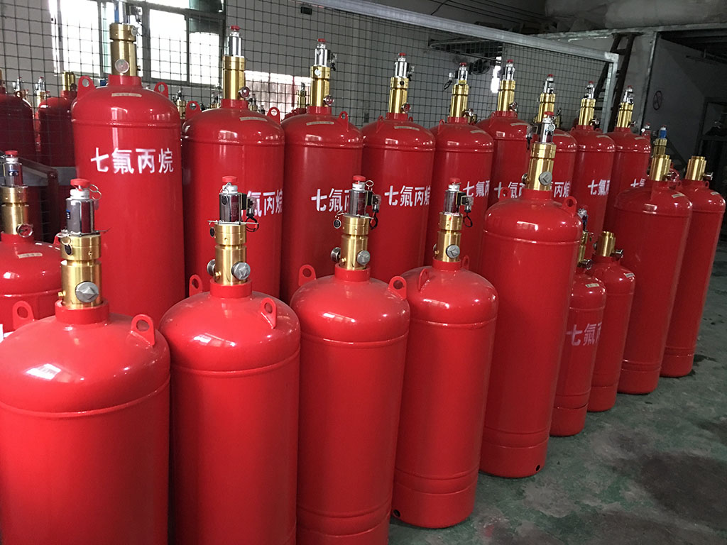 外贮(备)压式七氟丙烷