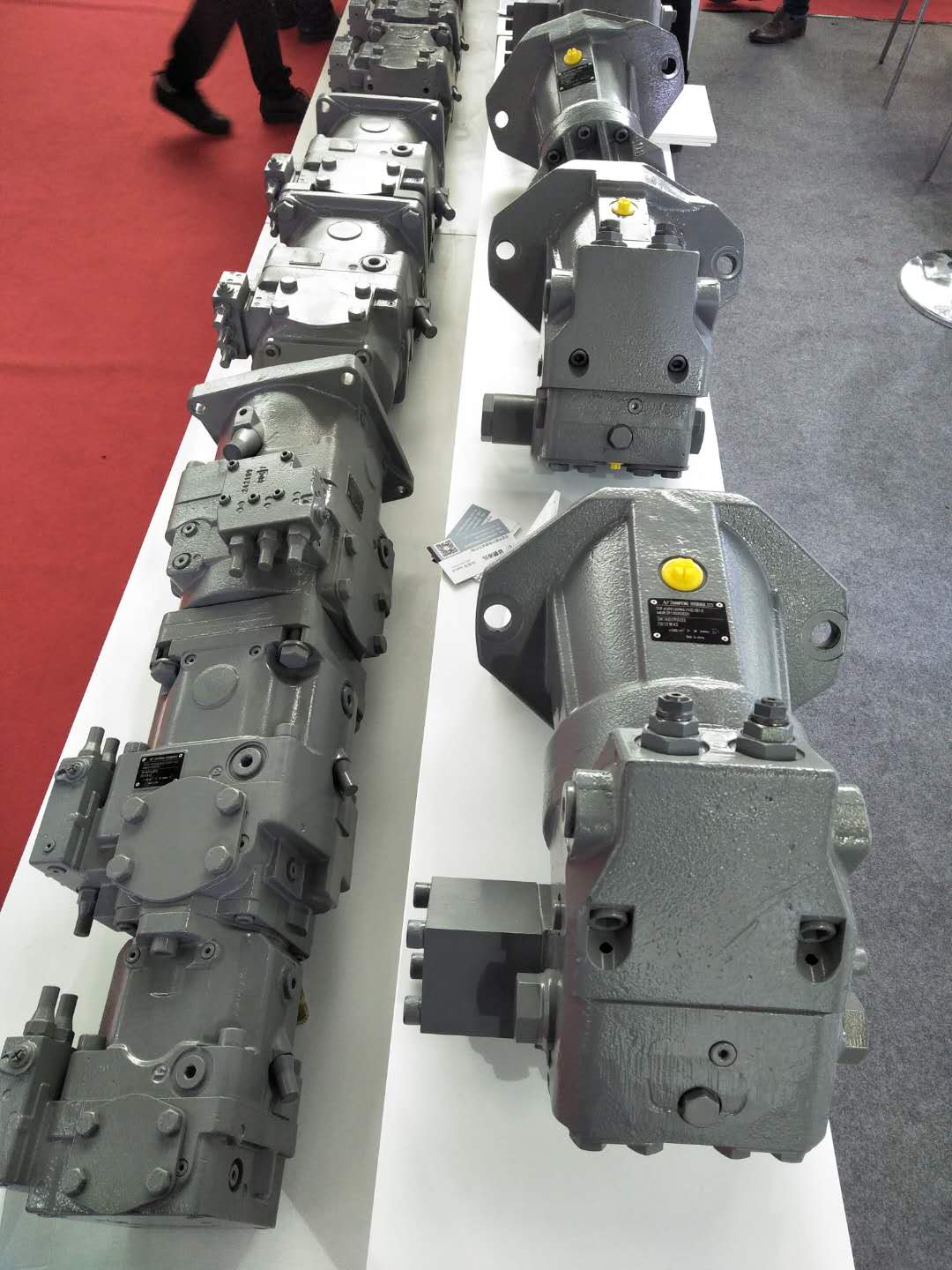 佳木斯200掘进机柱塞泵力士乐145双联柱塞泵