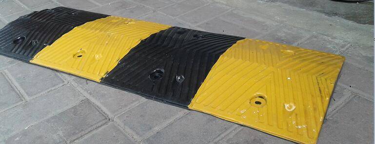 塑胶减速带公路减速坡小区门口减速带