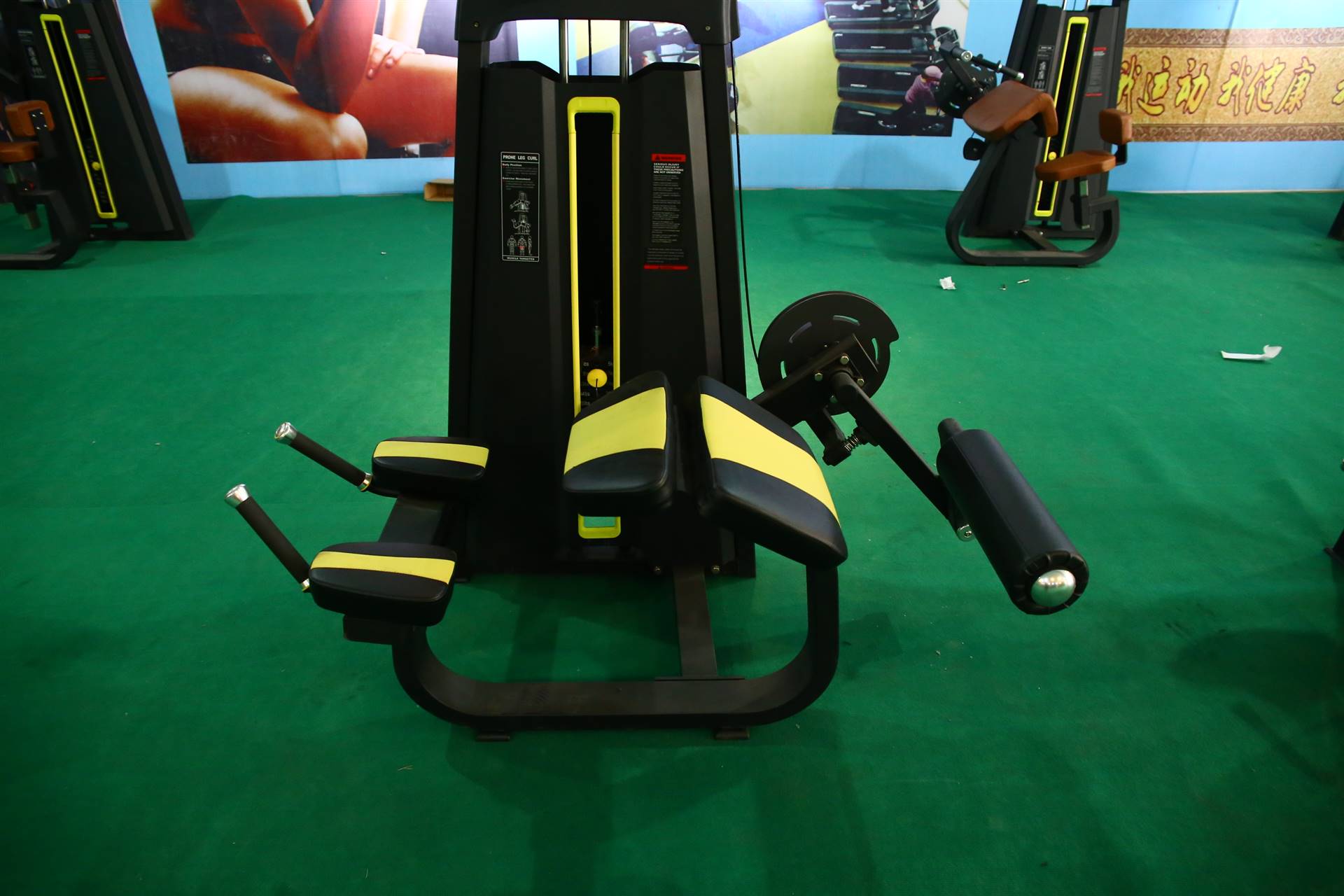 运动力量 健身器材 俯卧屈腿训练器 健身房 体育训练器械一件代发