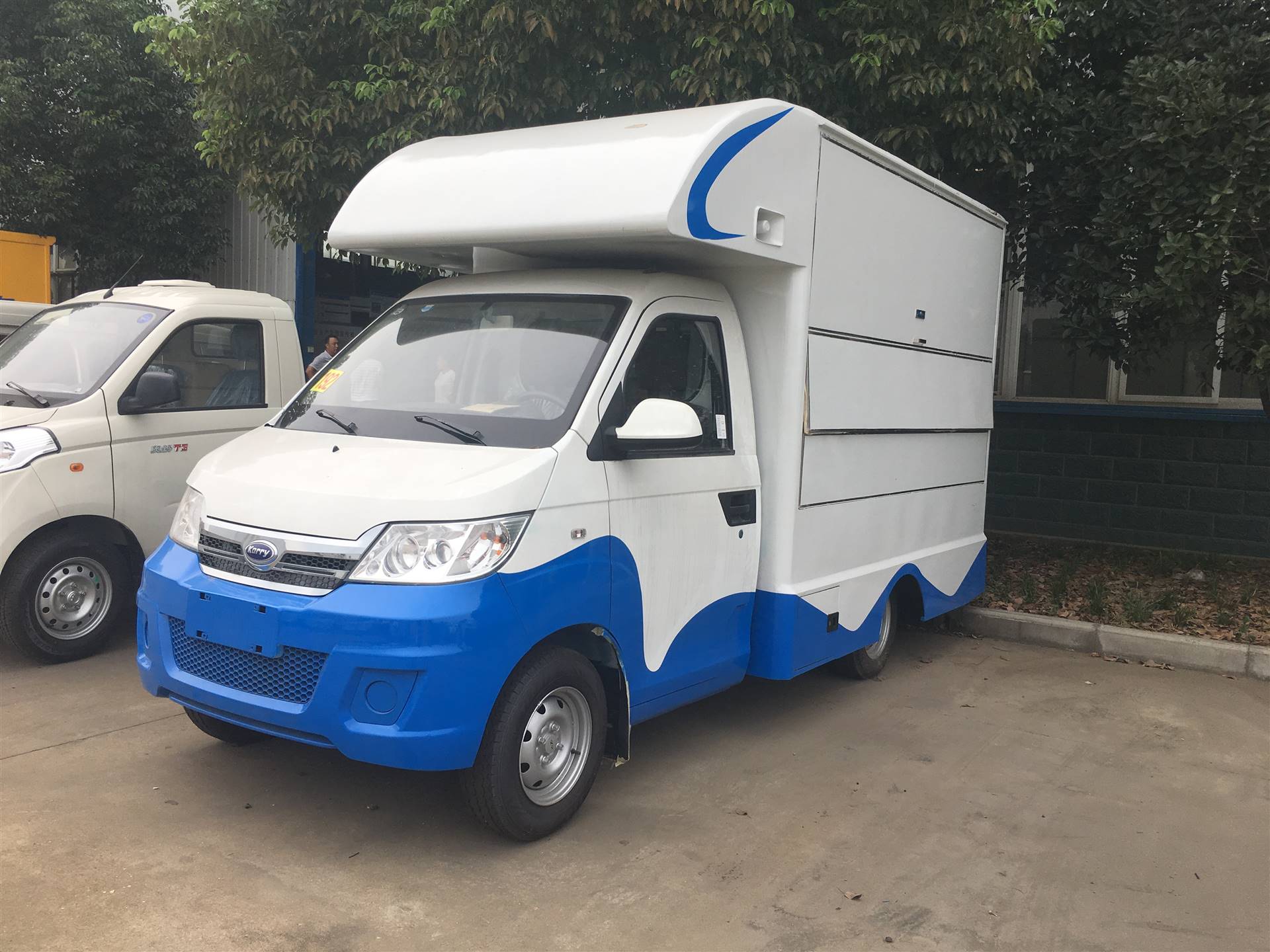 流动冰淇淋奶茶冷饮车价格