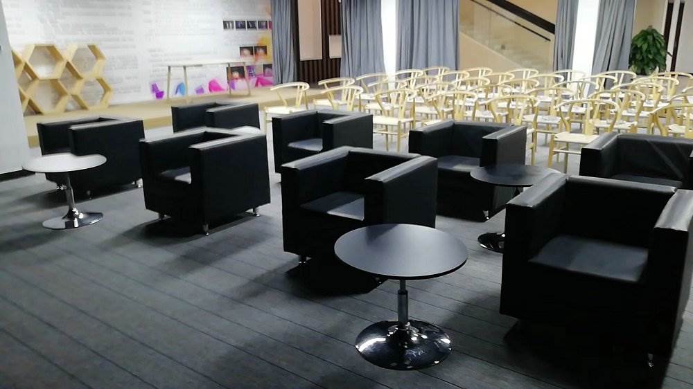 北京全新白色伊姆斯桌椅租赁 桌面直径60 精美高档