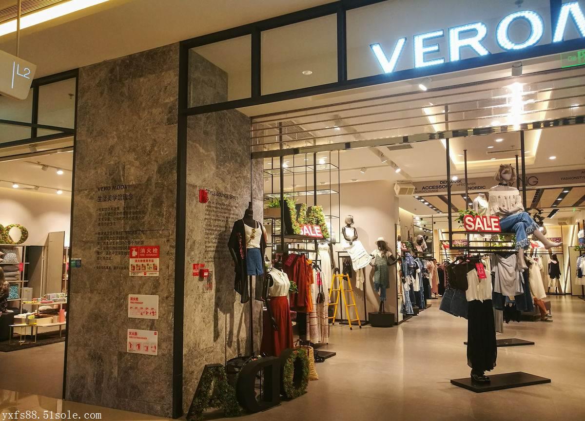 怎样经营品牌女装折扣店才赚钱 经营秘诀是什么