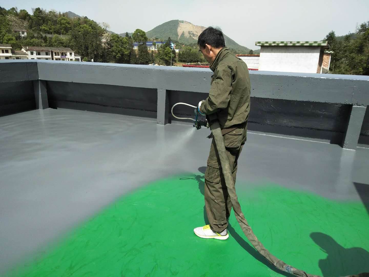 聚脲防水涂料喷涂屋面屋顶